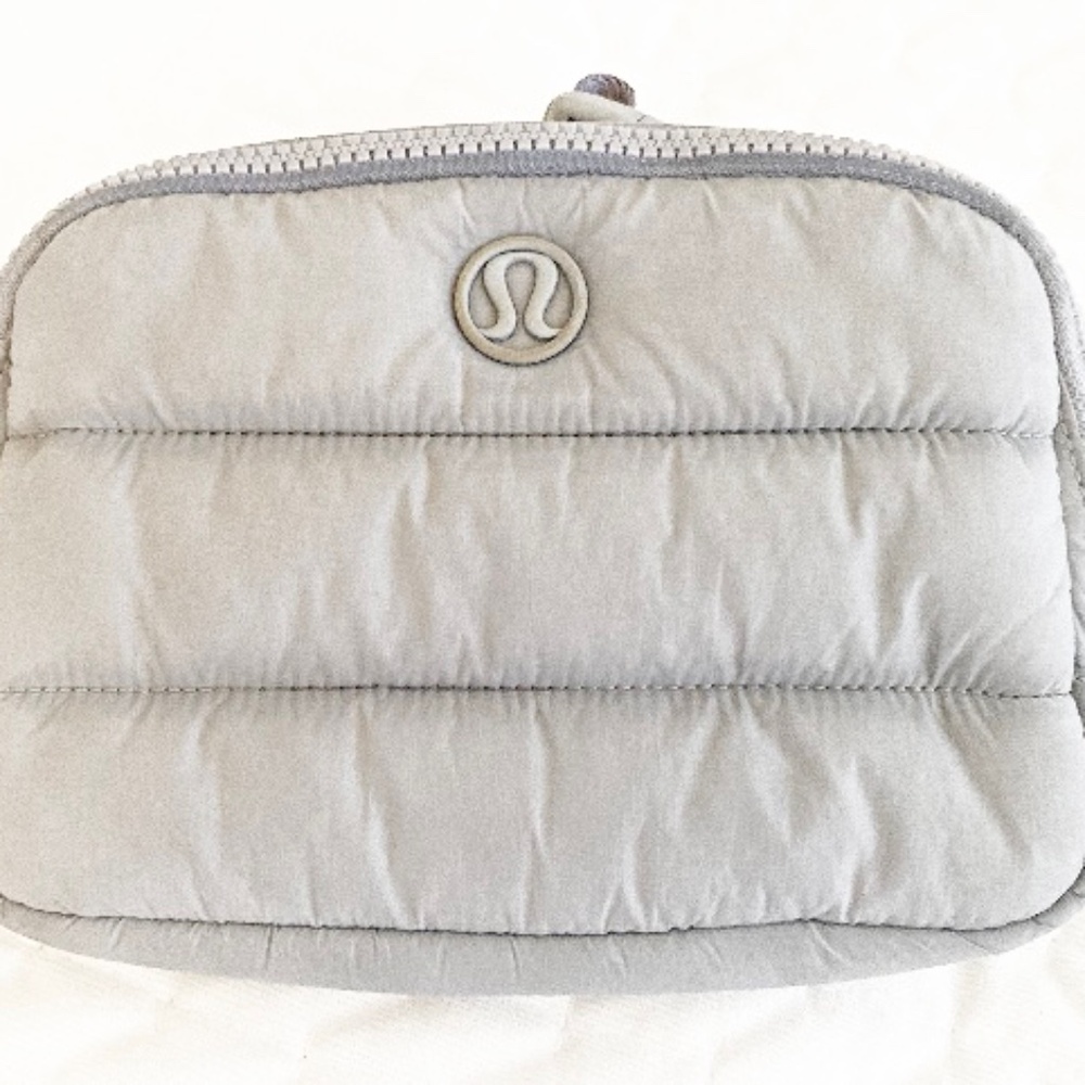 Lululemon Wunder Puff Everywhere Light Grey Belt Bag